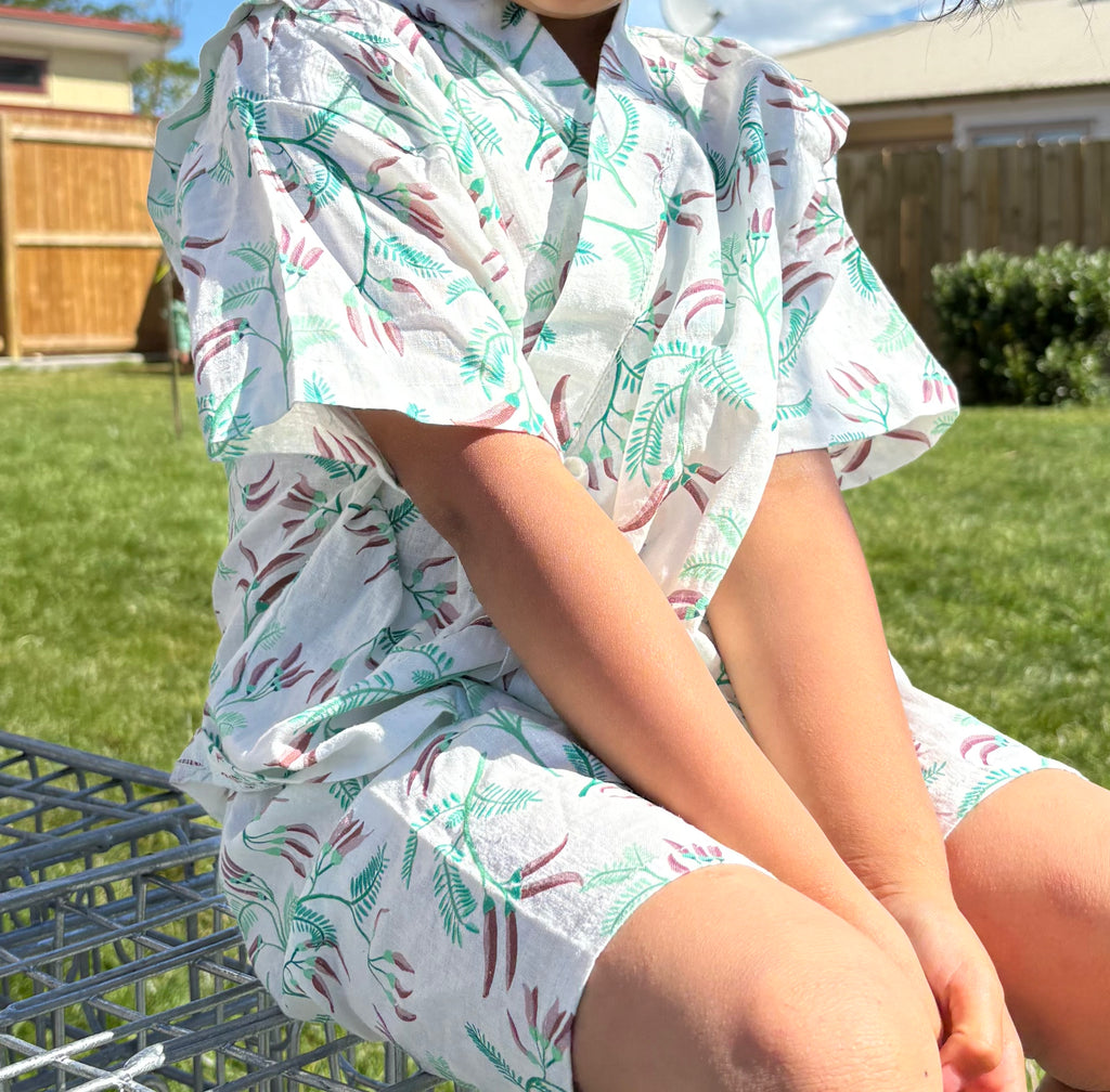 Ngutukākā  Ma Kimono Set